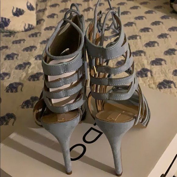 Shoes - Picture 2 of 4